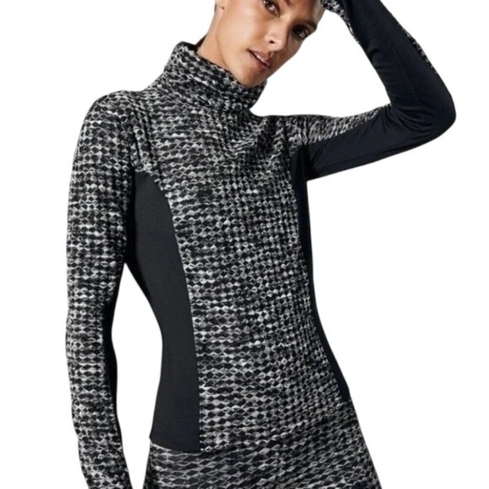 NIKE Pro HyperWarm Pullover Training Top - Size XS